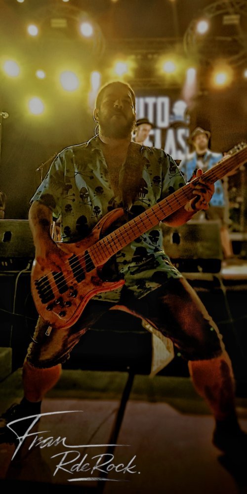 Mario Blanco, músico de Benito Kamelas